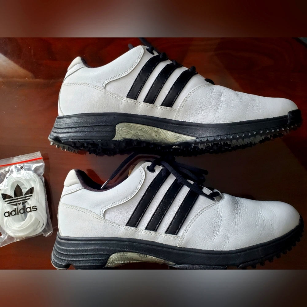 Men's Adidas Golf Shoe Size 11 White w/Black Plus FREE Mystery Gollffing Gift!